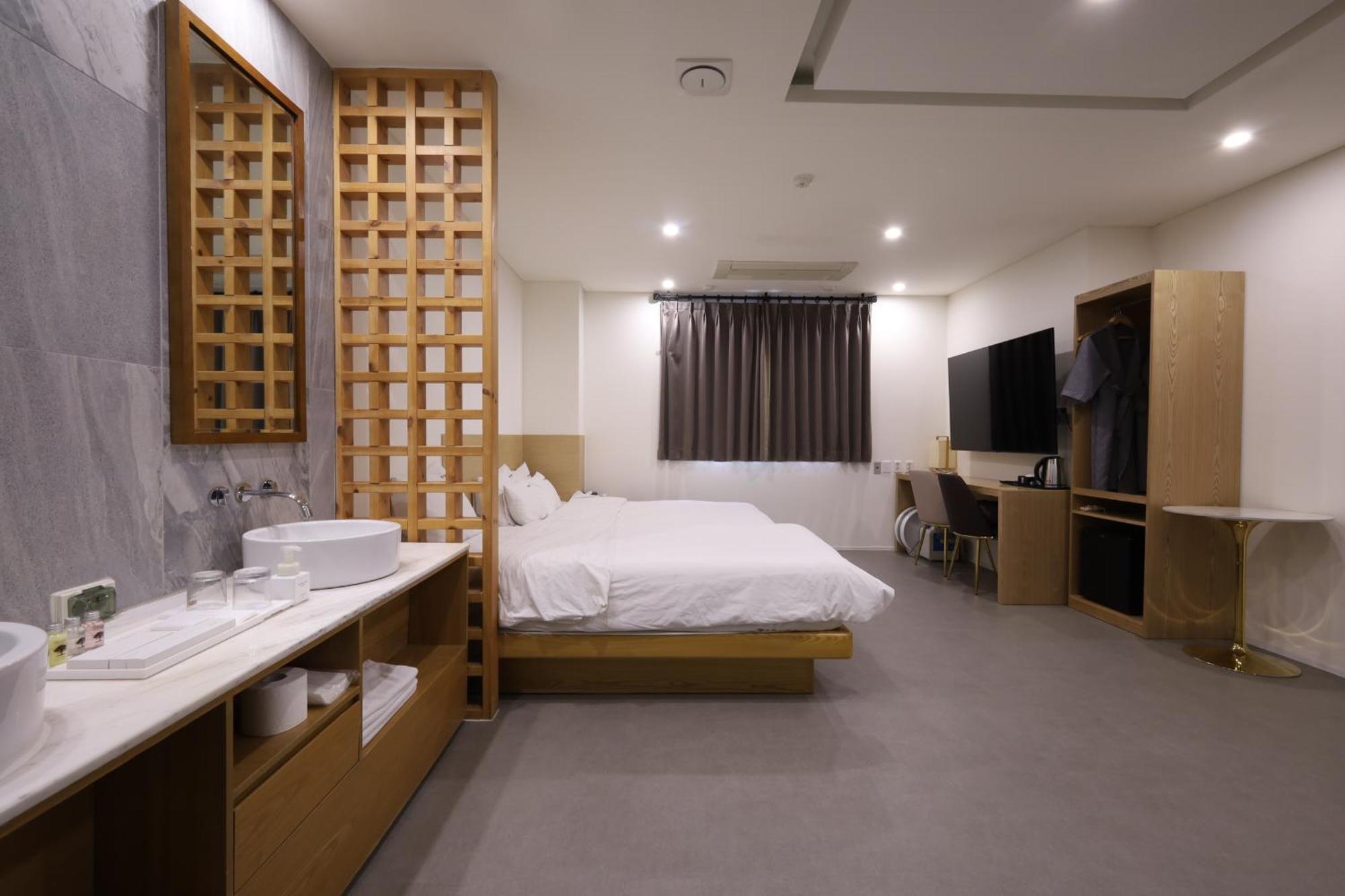 Trt Hotel Пусан Екстер'єр фото